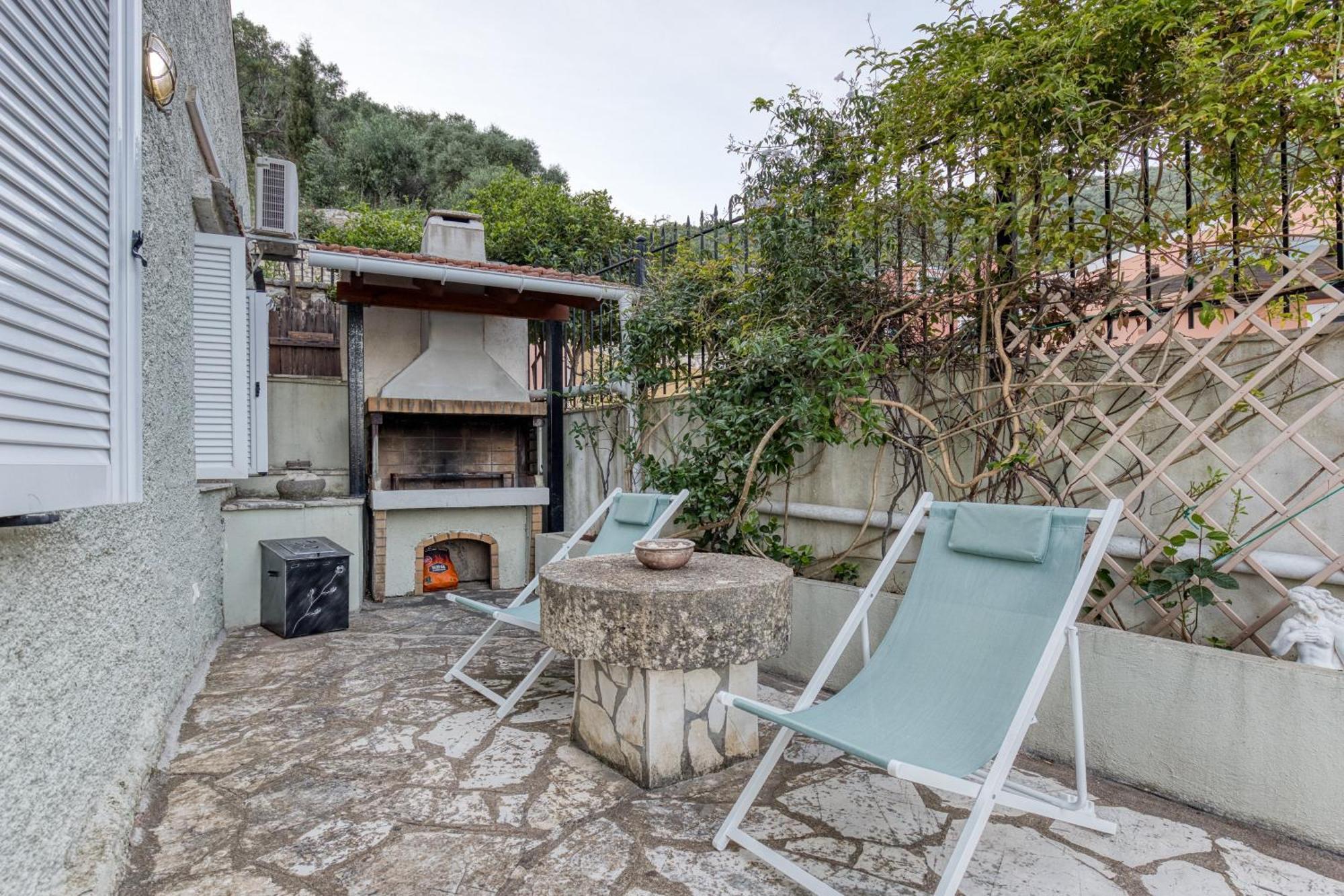 Villa Angeliki By Tsiolis Family Katávolos Esterno foto